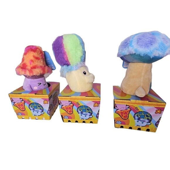 Living On The Veg Russ Kellytoy 3 Pk Mushroom Plush Series 1 Quinn Zeek Fey - Picture 6 of 12